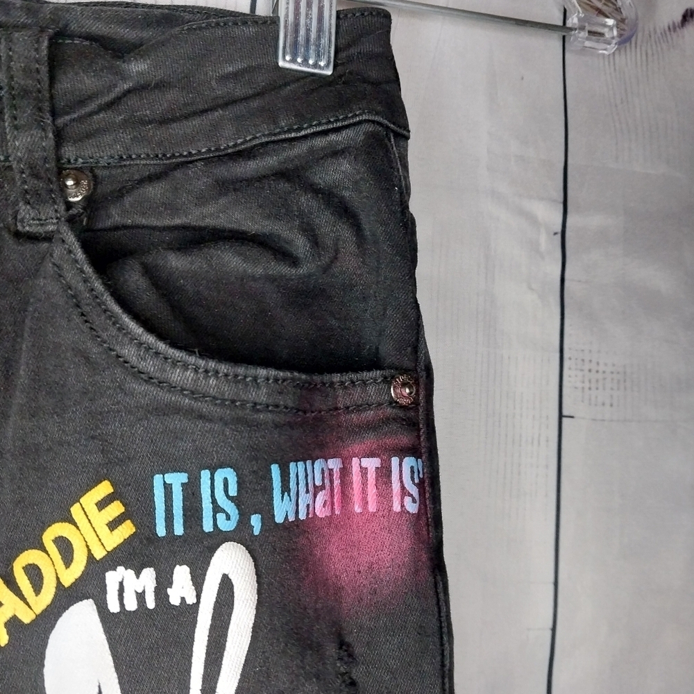 Red Fox Graphic distressed Jeans Size 1 - Picture 8 of 16